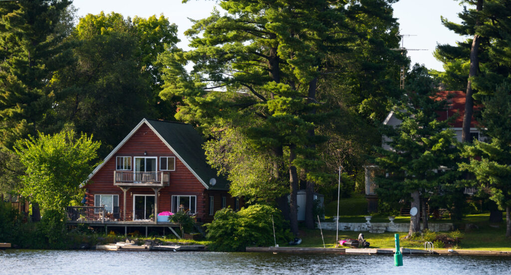 Cottage at the lake